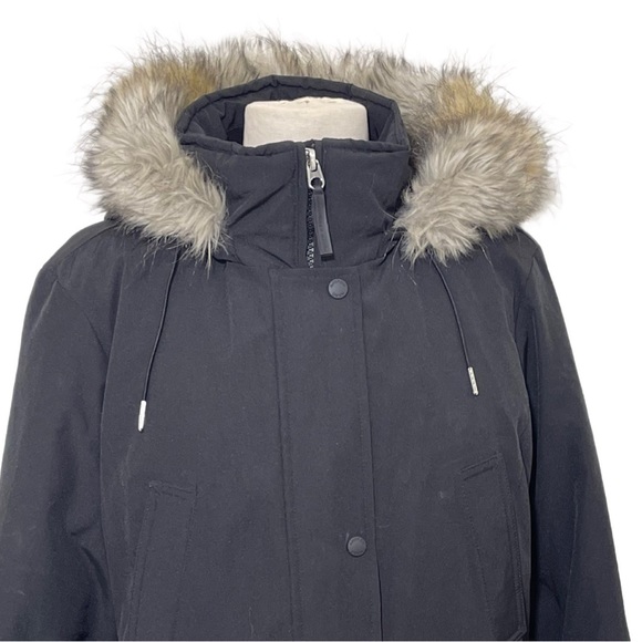 Andrew Marc 3/4 length black down jacket with fur hood Sz M - Picture 4 of 6